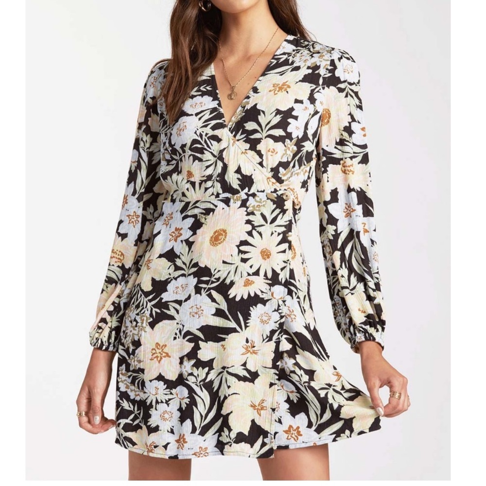 Billabong - Black Floral Lotta Love Surplice Dress - Juniors